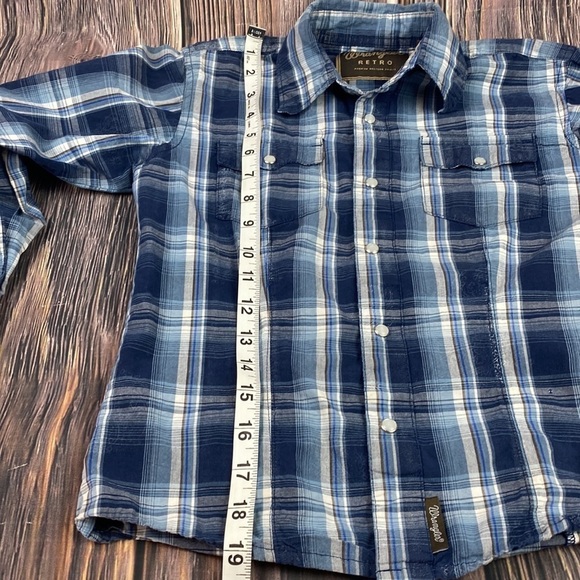 Wrangler Blue Plaid Button Down Shirt- Size Medium - Picture 14 of 15